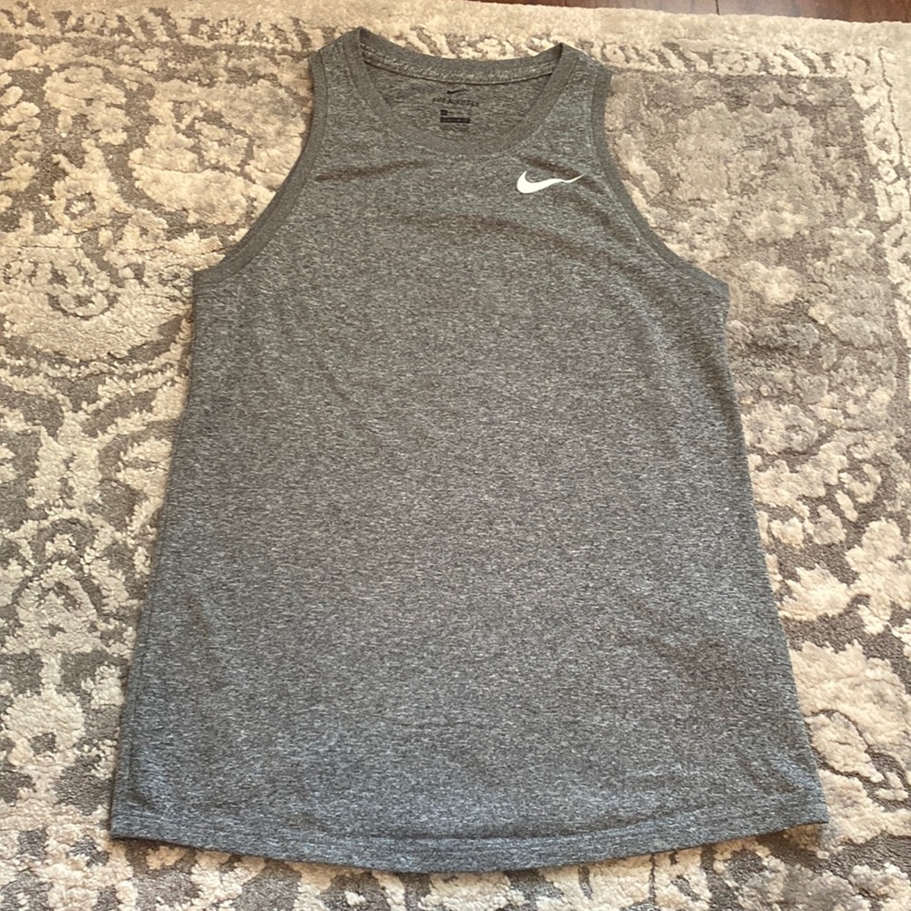 heather gray nike tank top